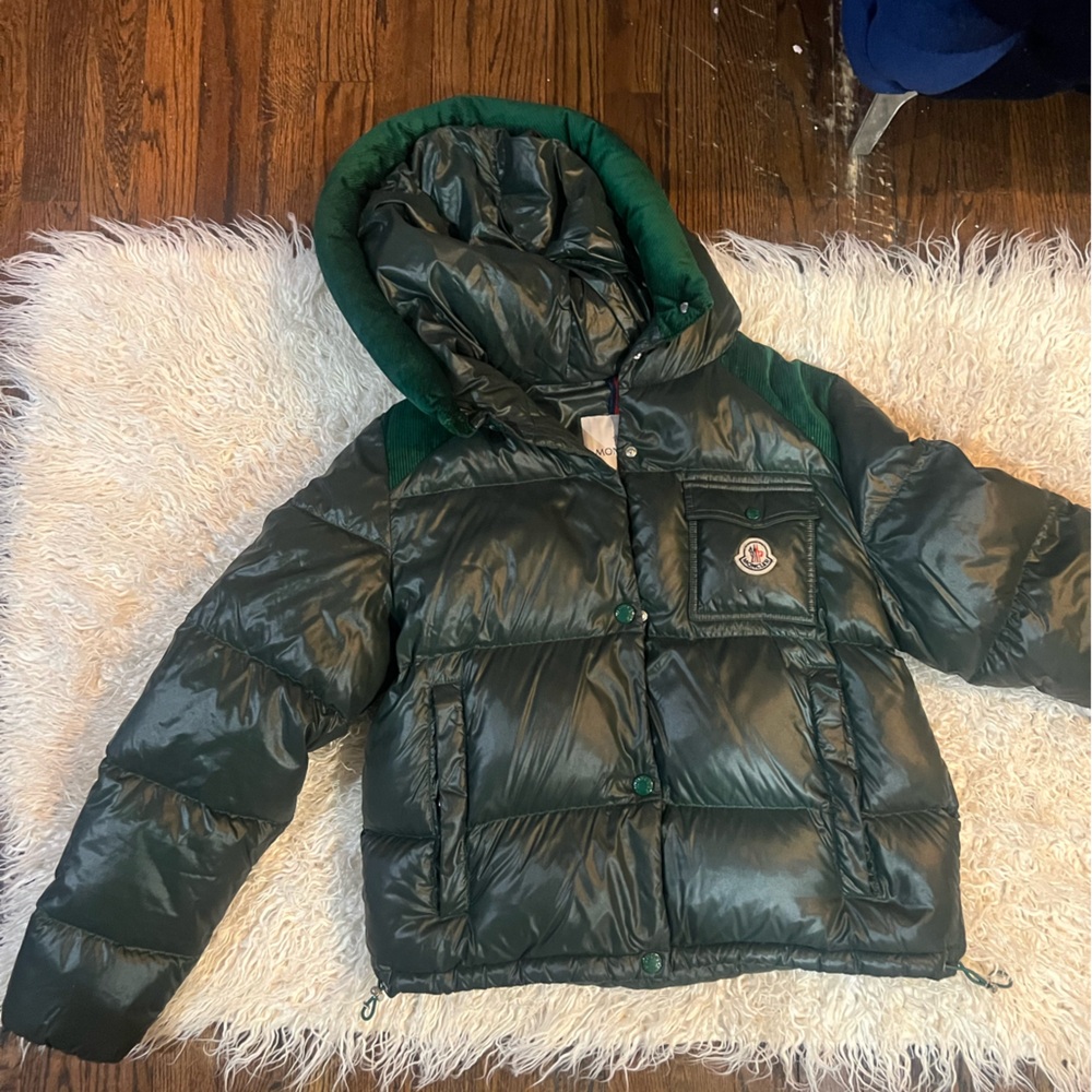 Moncler men’s size 3 puffer jacket .Price is listed .